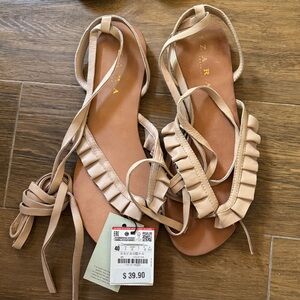 Zara Women's Beige Ruffle Sandals